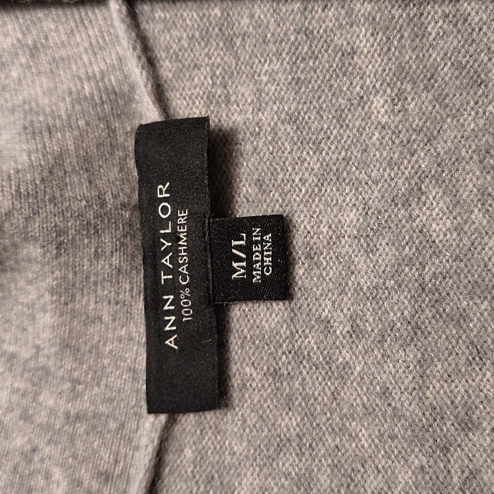 ❄️Ann Taylor 100% Cashmere Ruffle Waterfall Cardigan - Picture 5 of 8